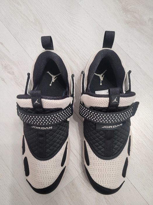 Кроссовки NIKE JORDAN Trunner LX нові original