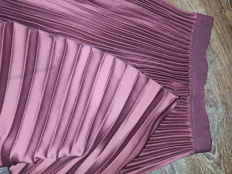 Спідниця плісерована шоколадного кольору