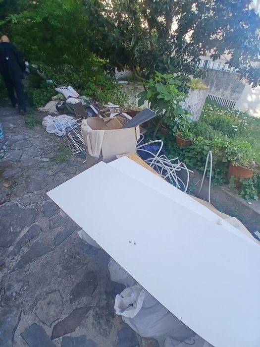 Fazemos limpezas de entulho e outras