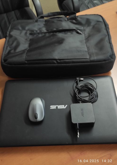Продаю ноутбук Asus X751M, б.у.