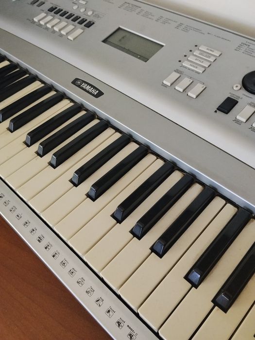 Keyboard organy Yamaha DGX-230