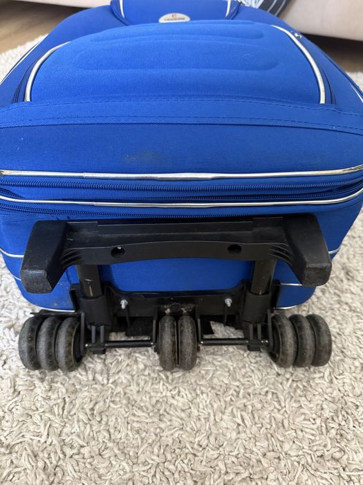 Невеличкий чемодан тканевий