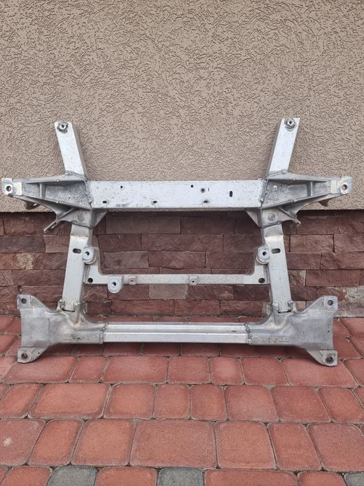 Підрамник передній tesla model x