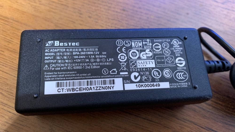 Блок живлення питания 12v для ноутбука