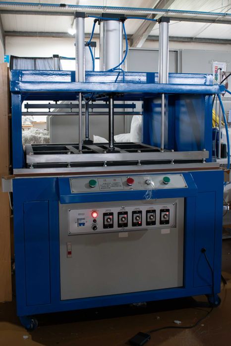 Máquina de Prensar e Selar a Vácuo