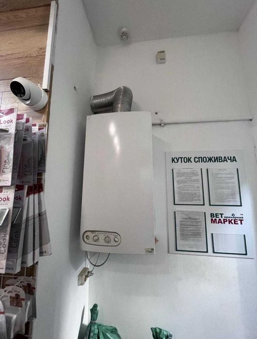 Продаж фасадного приміщення в центрі Львова