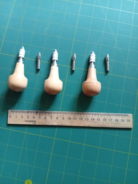 Інструмент для роботи зі шкірою