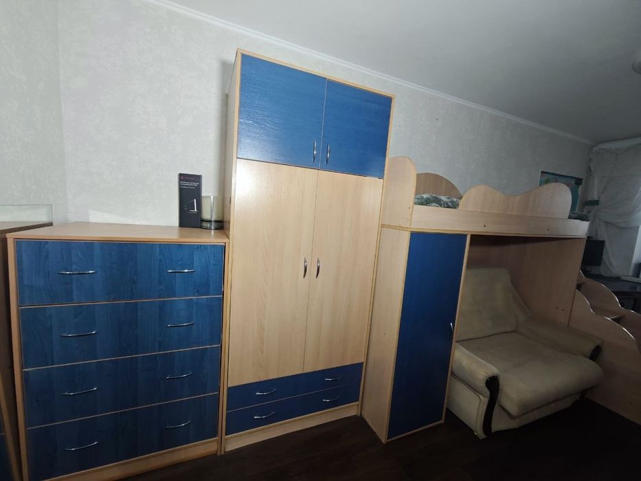 Продам детскую 2-х этажную спальню