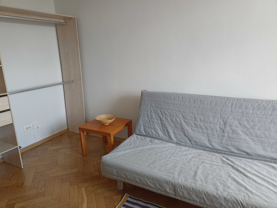 Przytulna kawalerka na Pl. Hallera