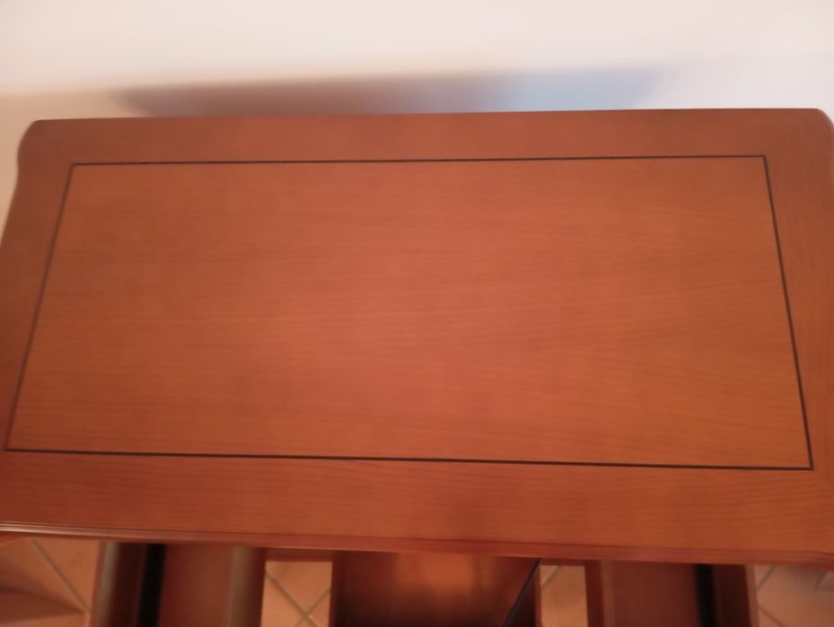 Móvel TV com tampo giratório