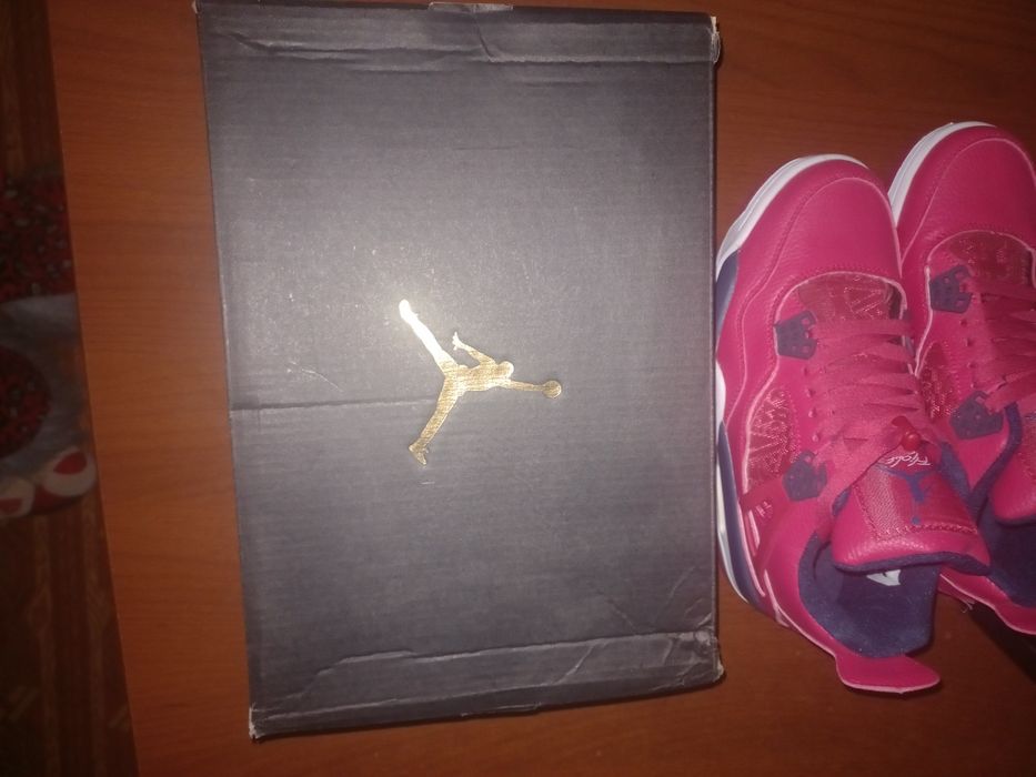 Зимові  кросівки Nike Jordan 41-42