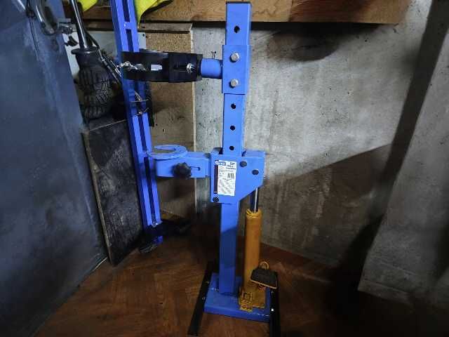 Стяжка пружин гідравлічний знімач пружин Geko 1Т съемник пружин