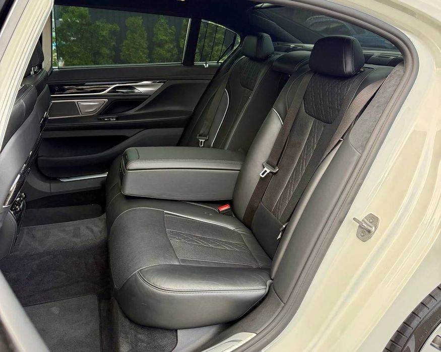 Продаж BMW 750LI