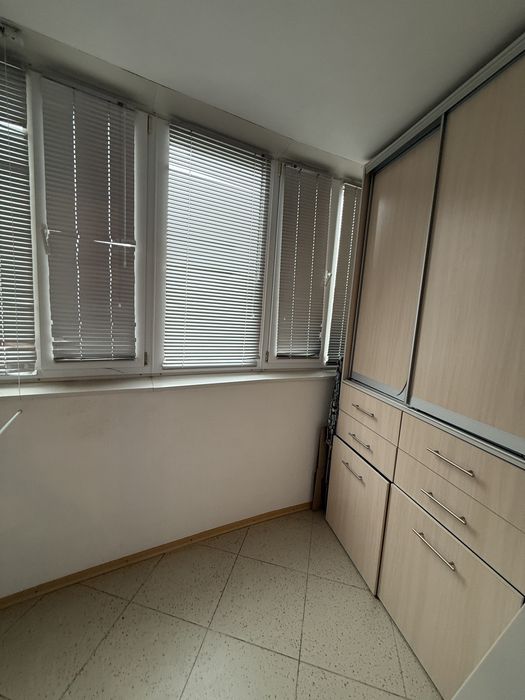 Продаж 2 кім квартири на Незалежності 58.