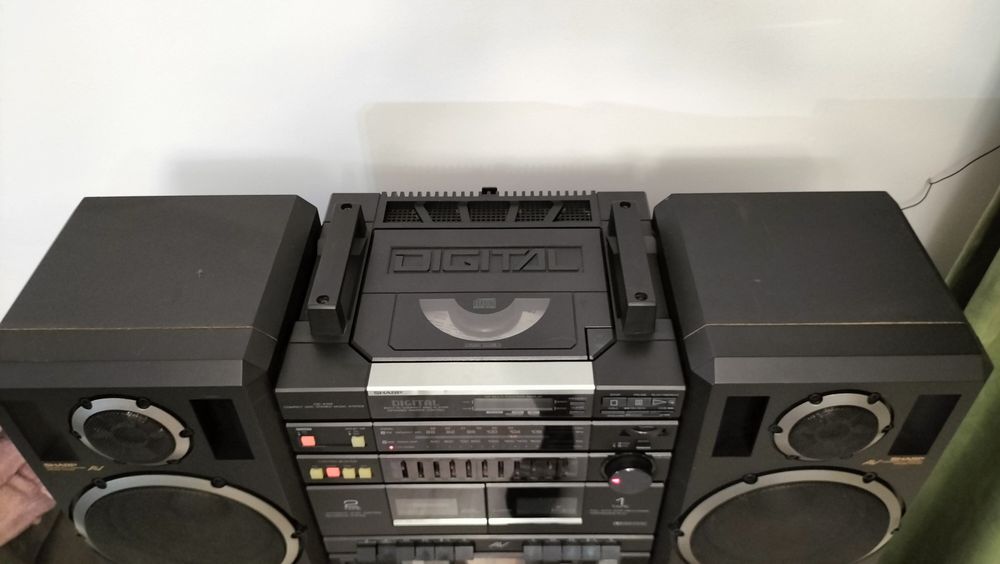 Radiomagnetofon CD Sharp CD-X100