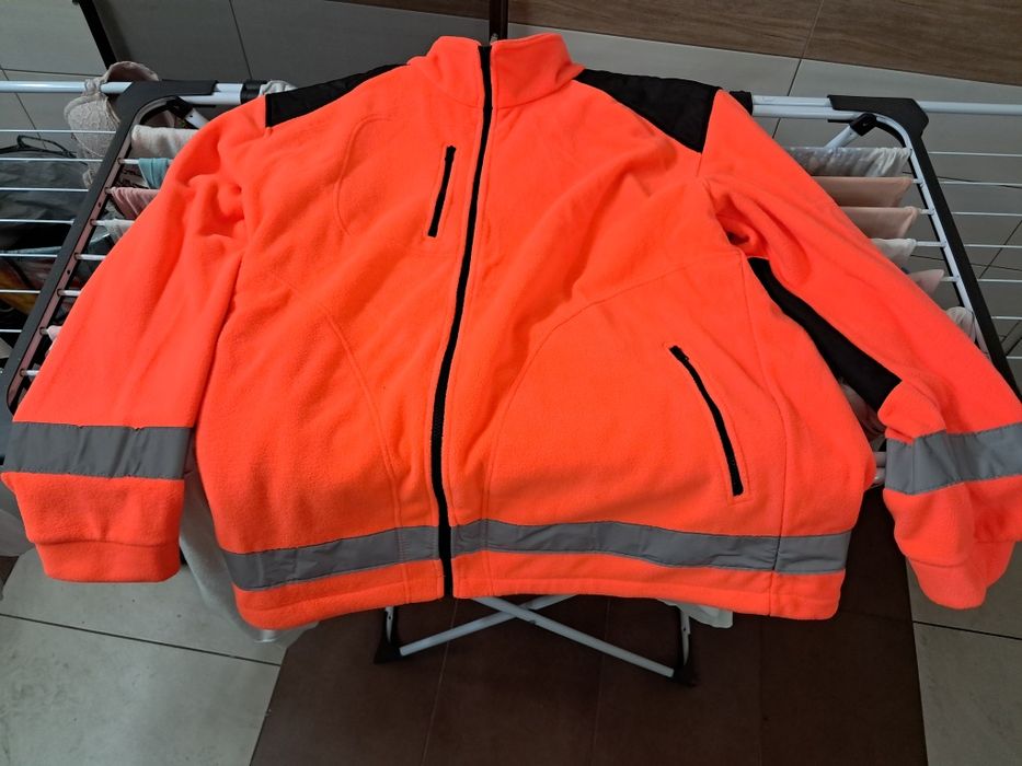 Bluza polarowa 4 XL Nowa