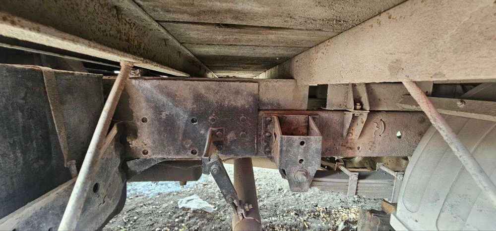 ЗИЛ 5301 (Бичок) 2005 кран-манипулятор