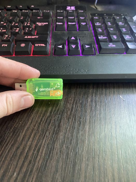 продам звукову карту