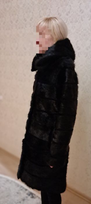 Шуба жіноча з натурального хутра