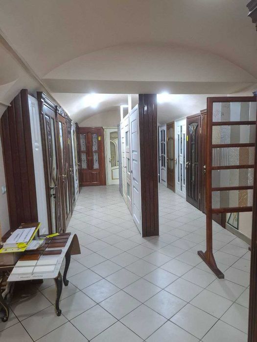 Продаж комерційного приміщення в центрі вул. Сагайдачного