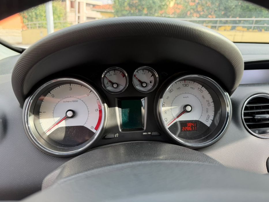Peugeut 308 HDI Sport