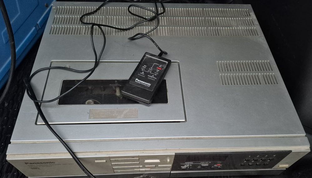 Відеомагнітофон відео vhs panasonic nv-333-eg nv-333
