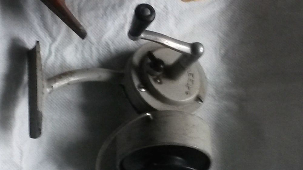 Zabytkowe kołowrotki REX