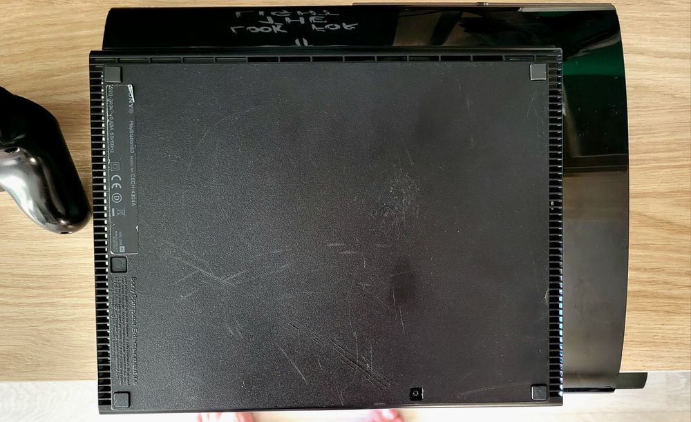 Ps3 super slim CECH-4304A