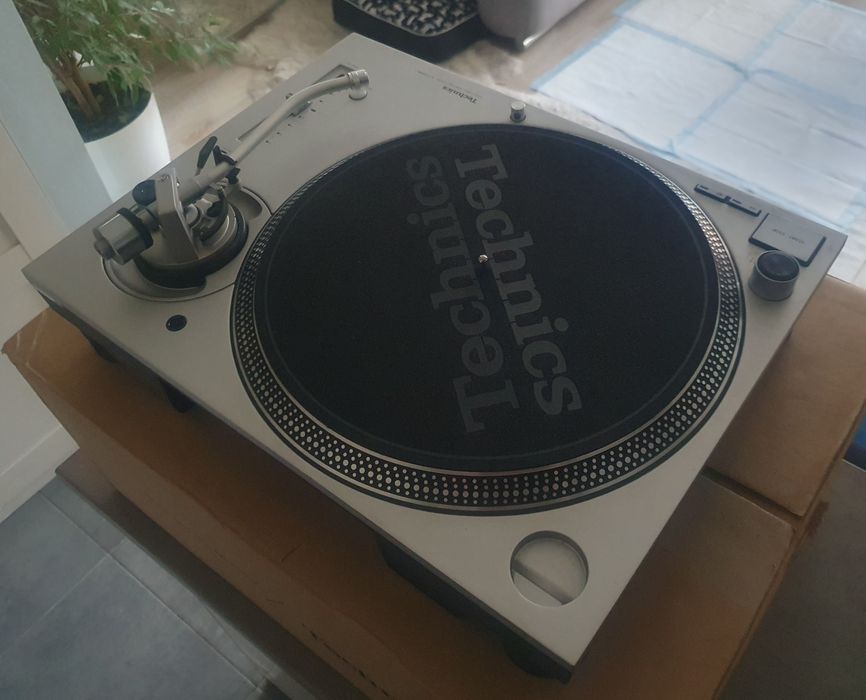 Gramofon Technics sl 1200 mk7 prawie nowy