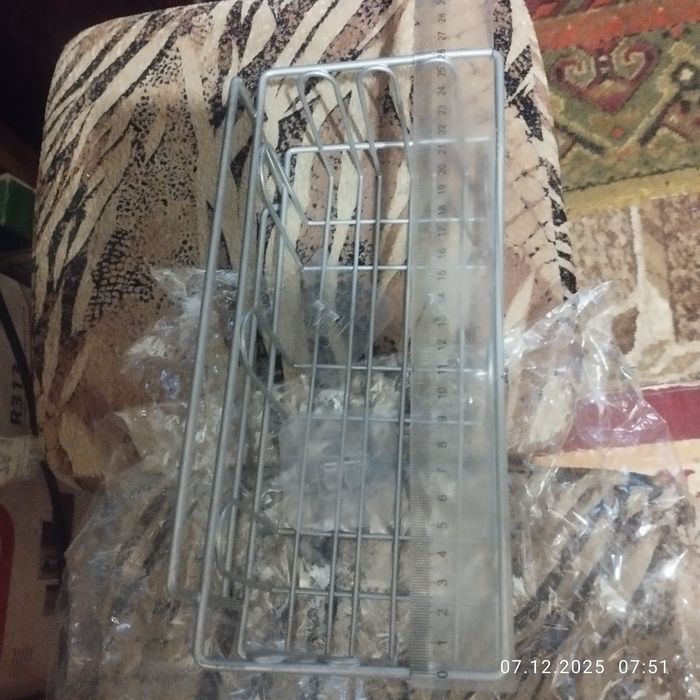 Подставки:для чашек,мочалок,мыла