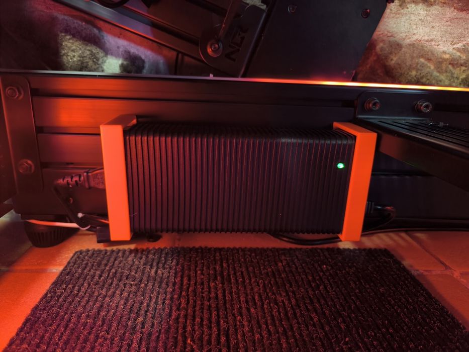 Fanatec suporte podium DD1