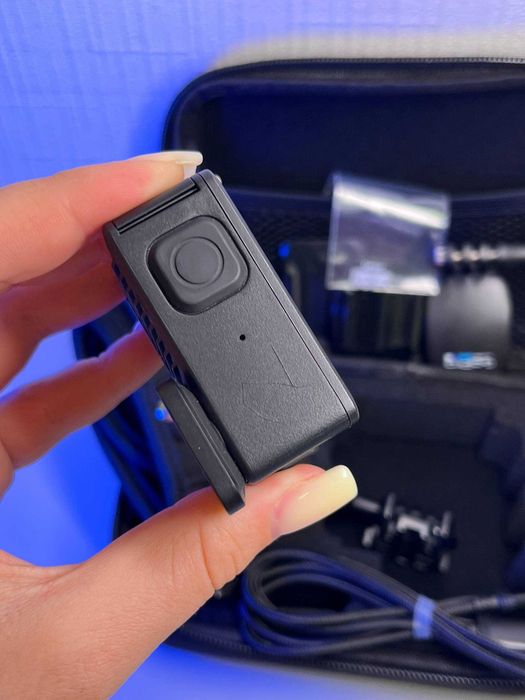 Екшн-камера GoPro Hero 4К з кріпленням на руку