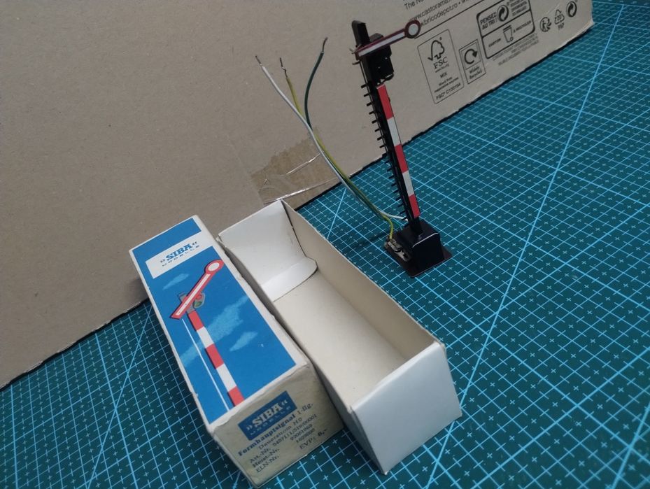 Sygnalizator Siba H0 1:87  tt 1:120 kolejka makieta