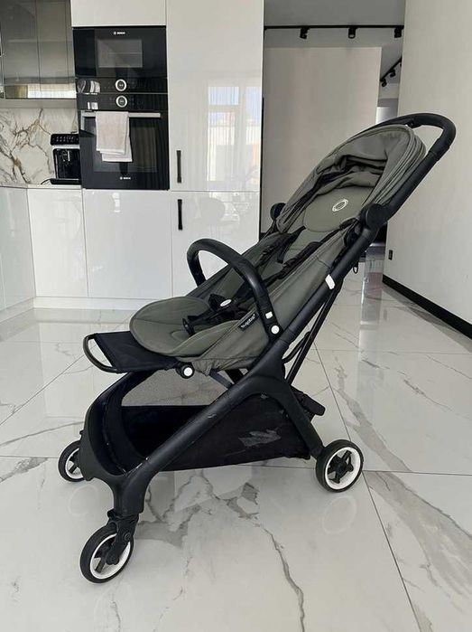 Wózek spacerowy Bugaboo Butterfly Forest Green — lekki, składany, stan idealny