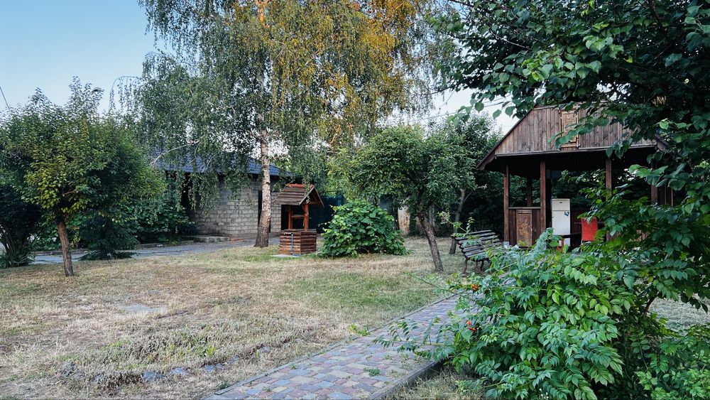 База відпочинку на березі річки в Полтаві