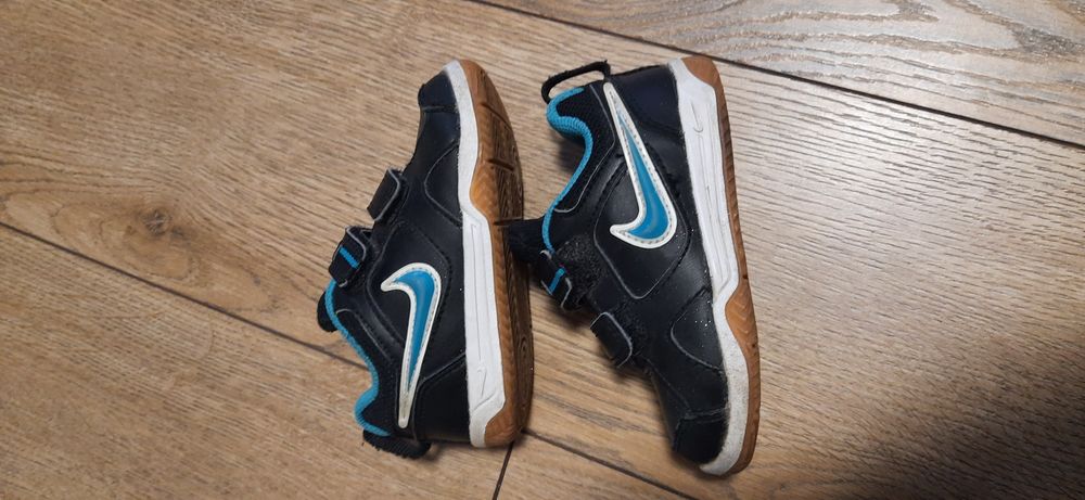 Adidasy nike buty buciki chłopięce 22