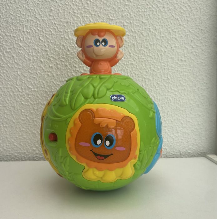 Brinquedos interativos bebé da Chicco quinta bilingue