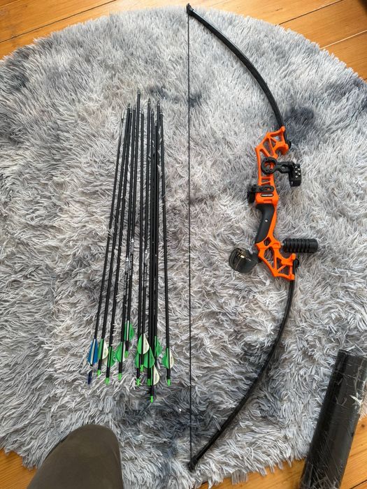 Продам рекурсивний лук + стріли