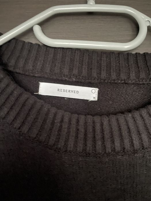 Sweter w paski reserved