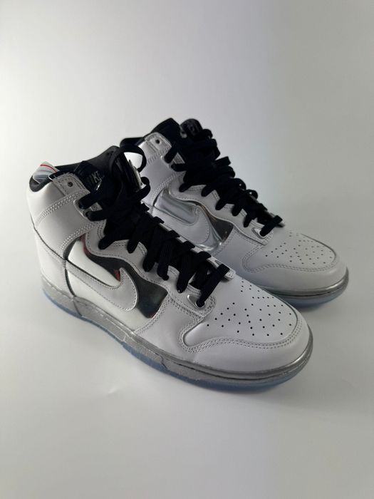 Nowe sneakersy unisex W NIKE DUNK HIGH białe srebrne 41