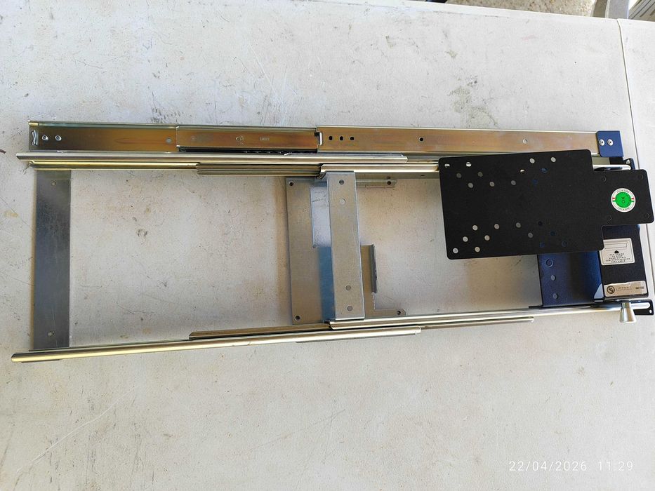 Suporte extensível de TV, para autocaravana