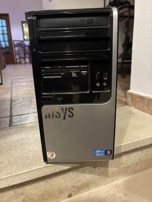 Conjunto computador + gaveta de dinheiro