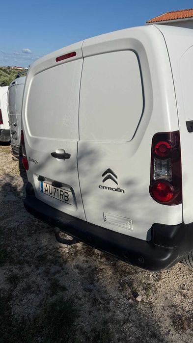 Viatura Peugeut Partner