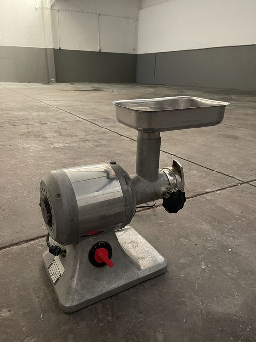 Picadora de Carne Profissional HIRANDA & SERRA – Industrial