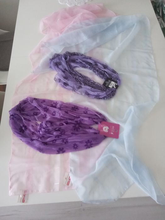 Apaszki,szaliki,kominy z PRL-U