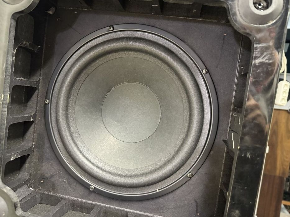 Potężny subwoofer Harman Kardon ts11 stan bdb w pełni sprawny