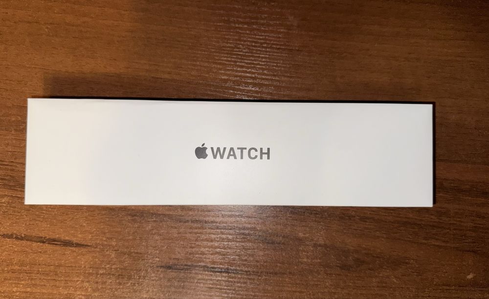 Apple Watch SE 2 GPS 40mm Starlight Aluminium Case