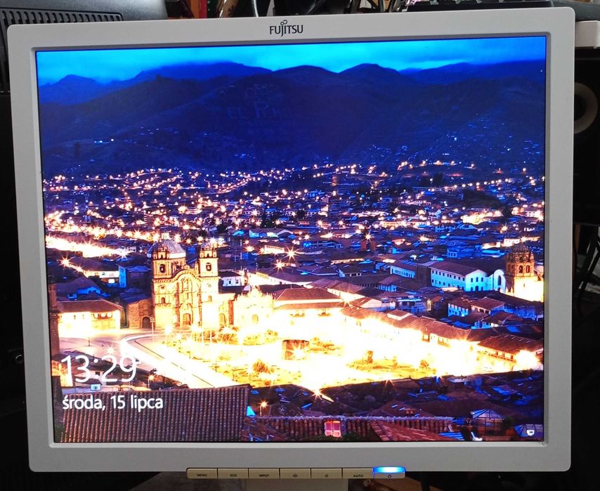 Fujitsu LCD Display B19-7 LED Model Name DY19-7 Monitor DVI-D VGA +przewody