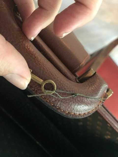 Pasta  mala executiva com acabamentos em pele - NOVA