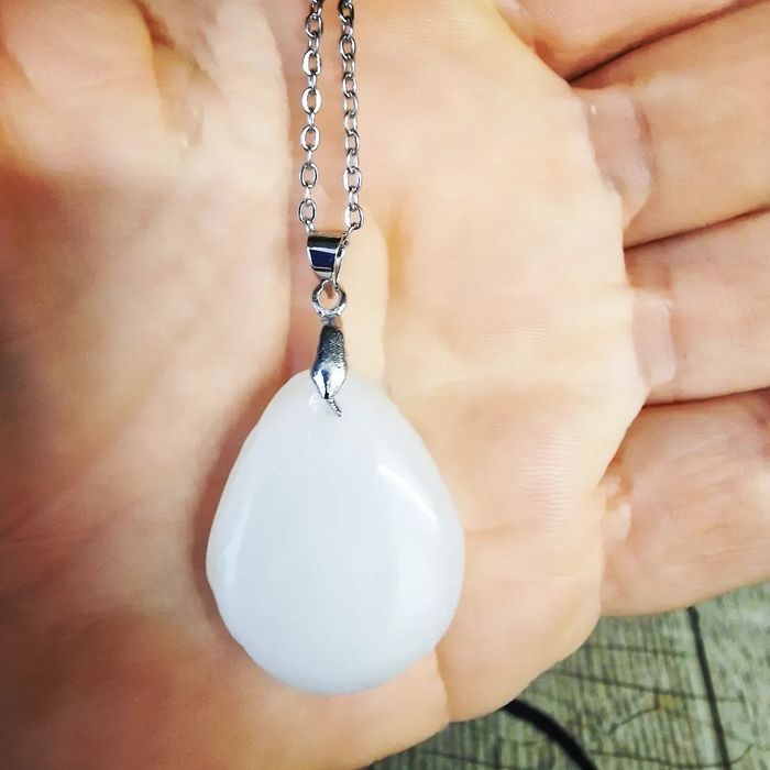 Colar feito com leite materno